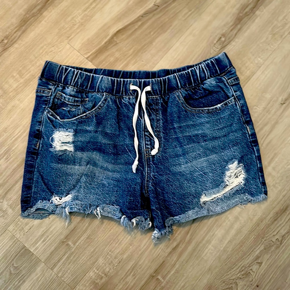 Elastic Waist Jean Shorts